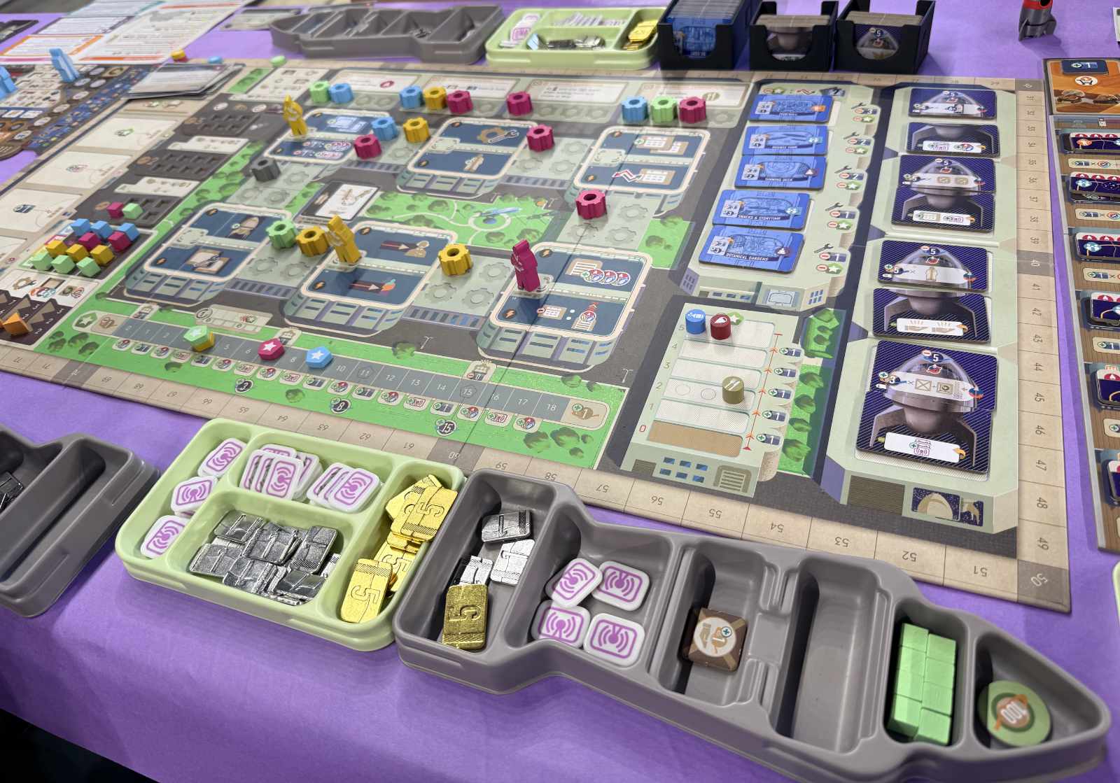 A photo of the board game Galactic Cruise